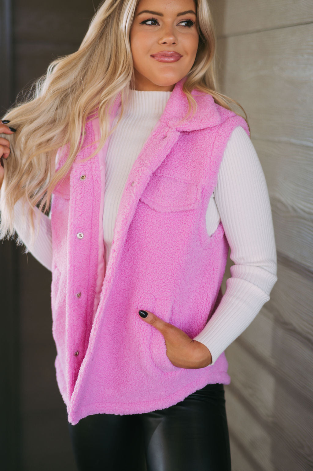 Pocketed Teddy Vest-Pink
