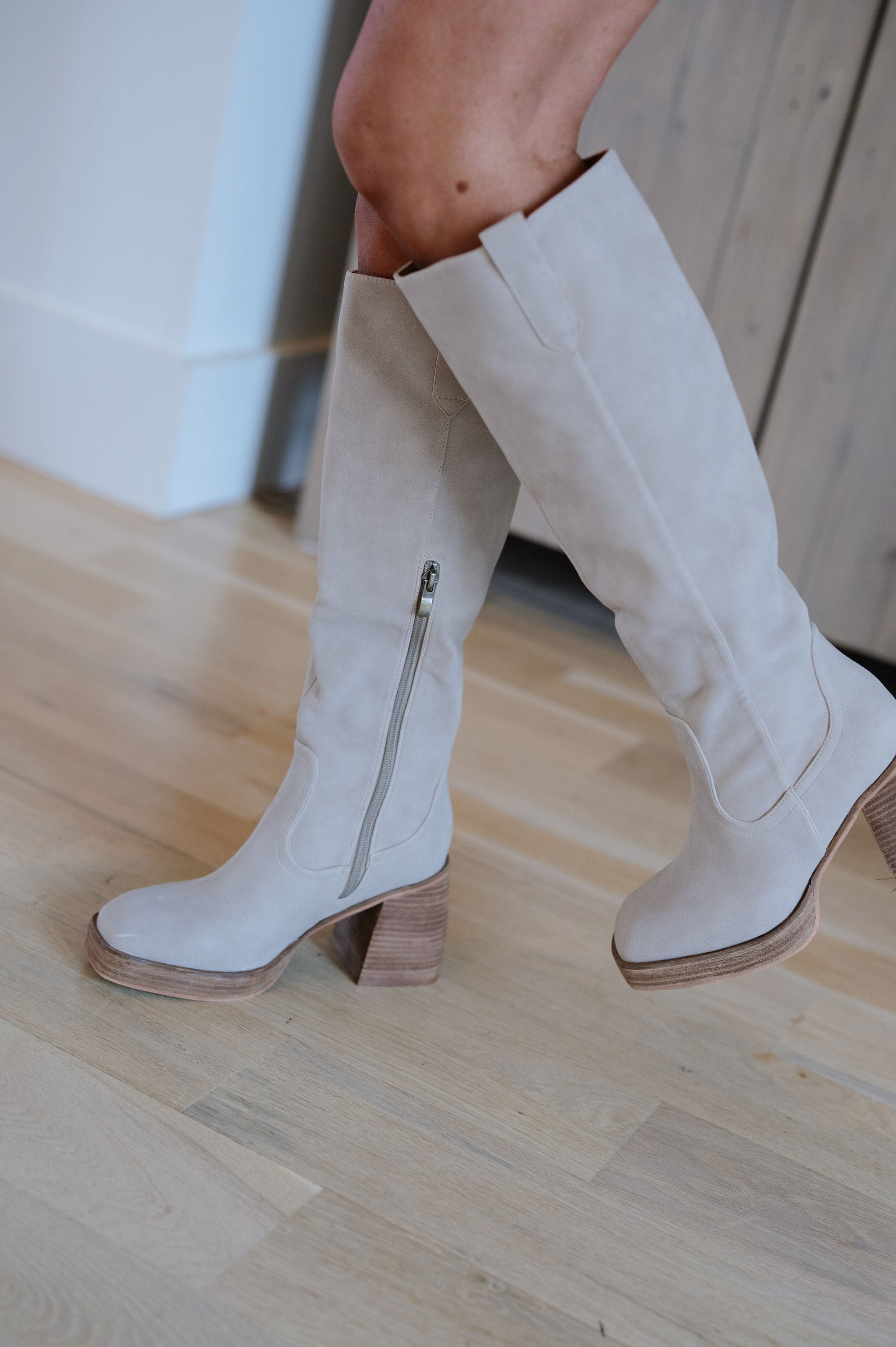 Alyssa Chunky Boot-Taupe