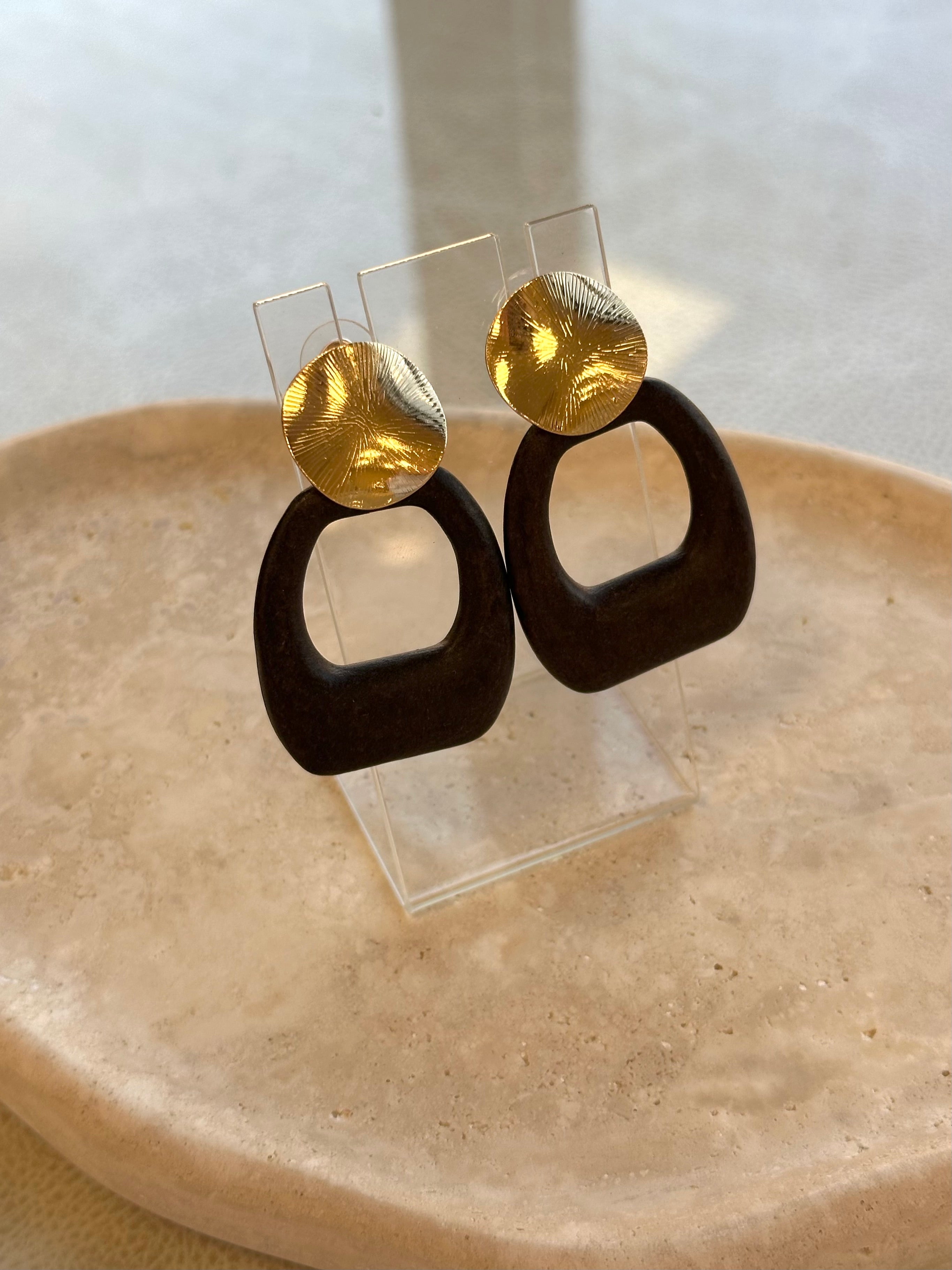 Kaia Wood Earring- Brown