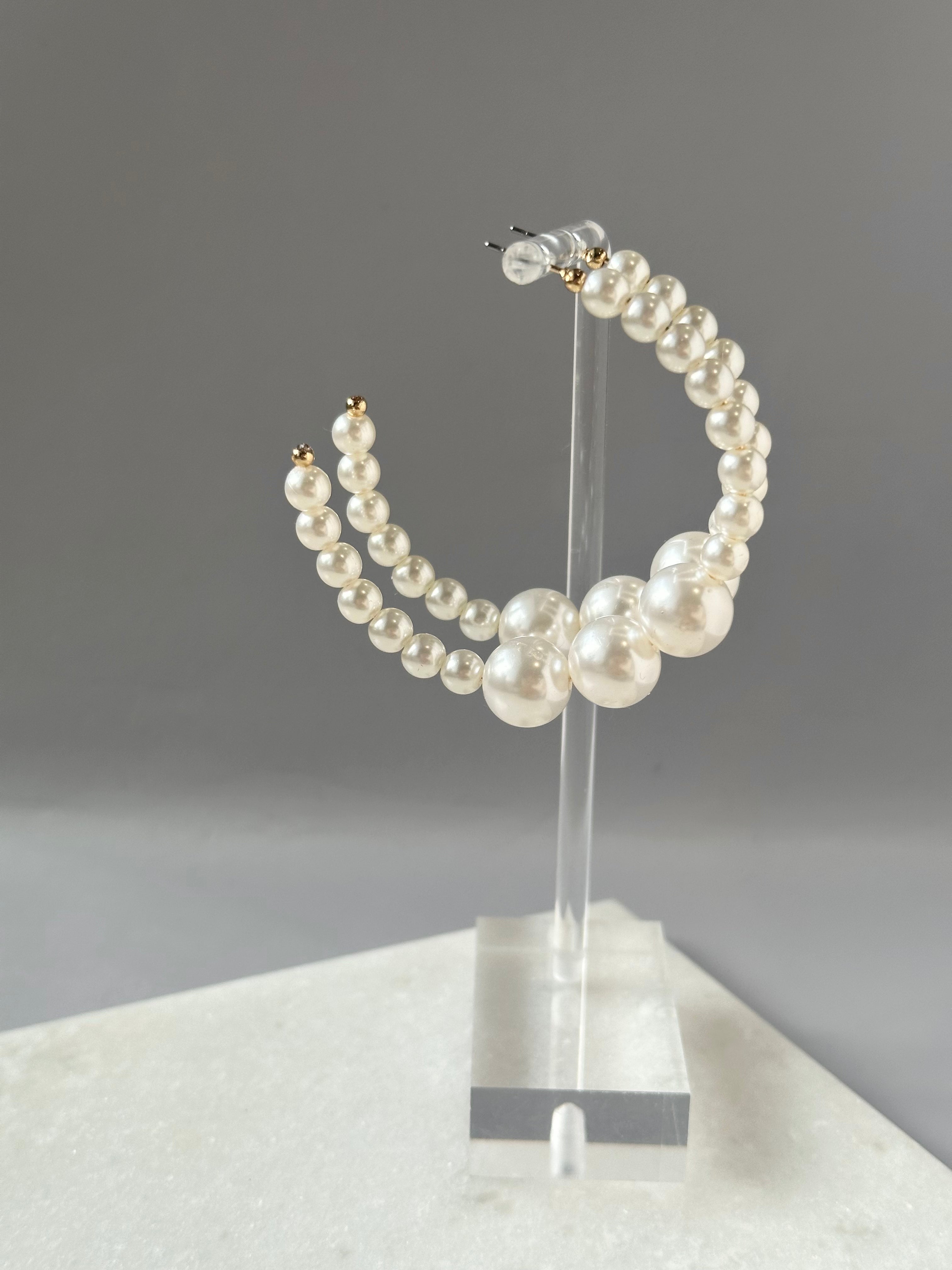 Zarah Pearl Hoop