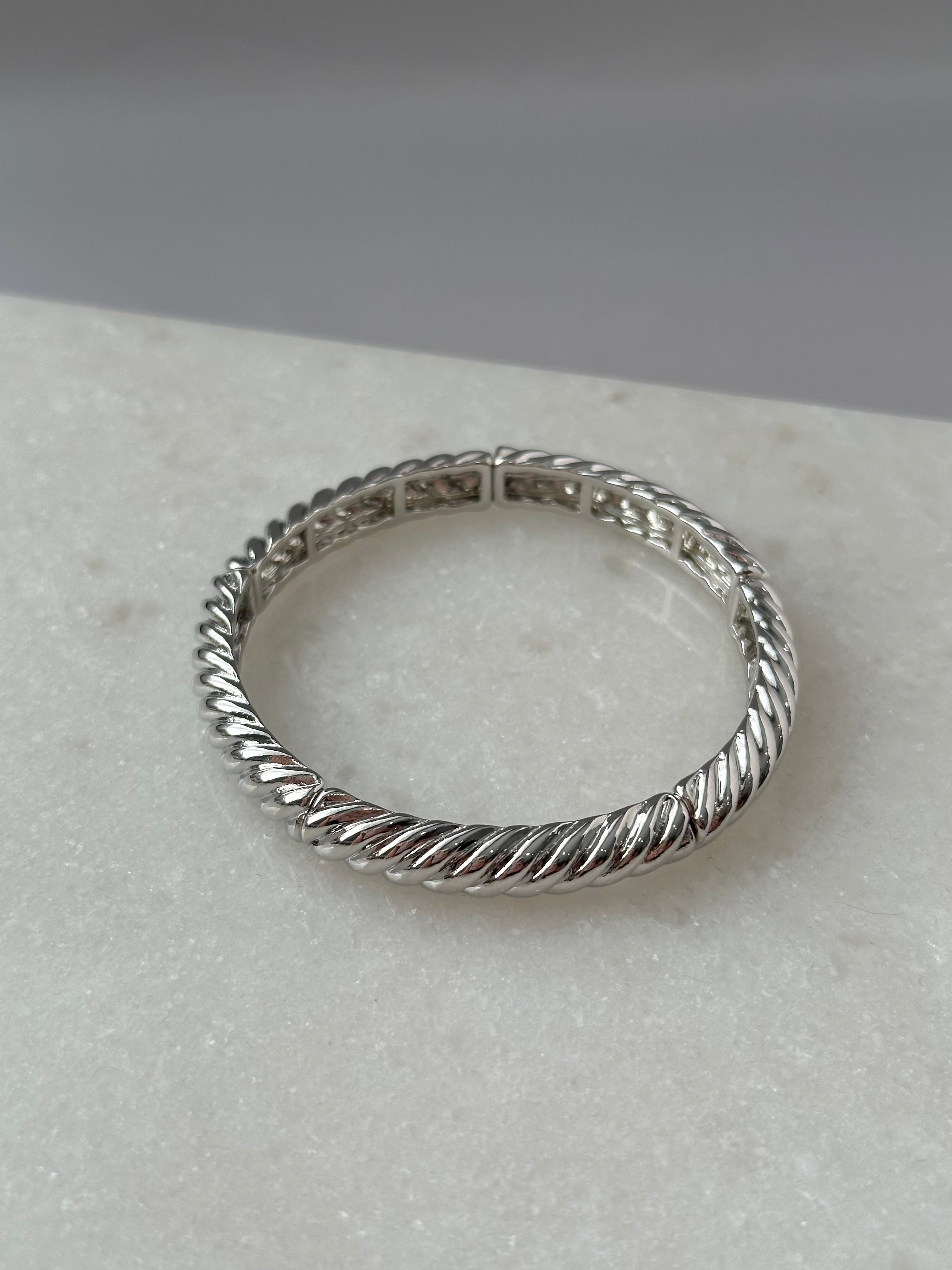 Silver Cable Clasp Bracelet