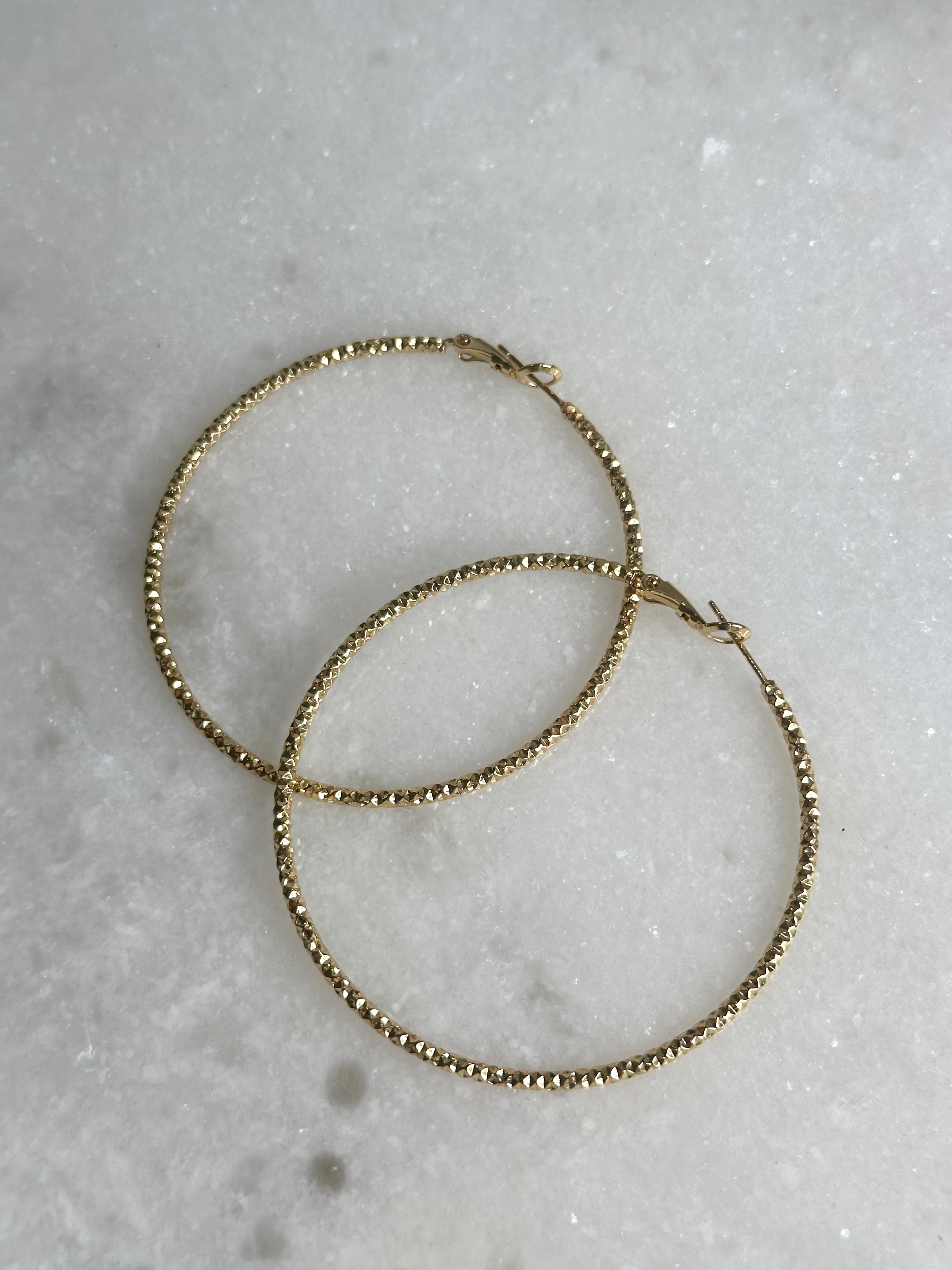 Large Look Hoop