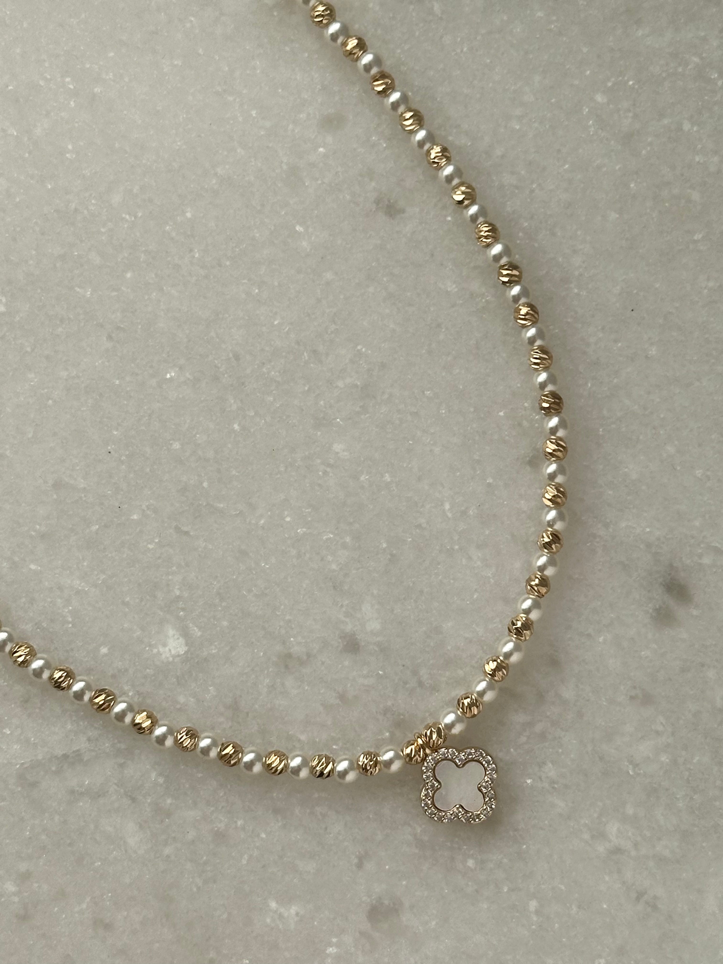 Clover Point Necklace-Gold