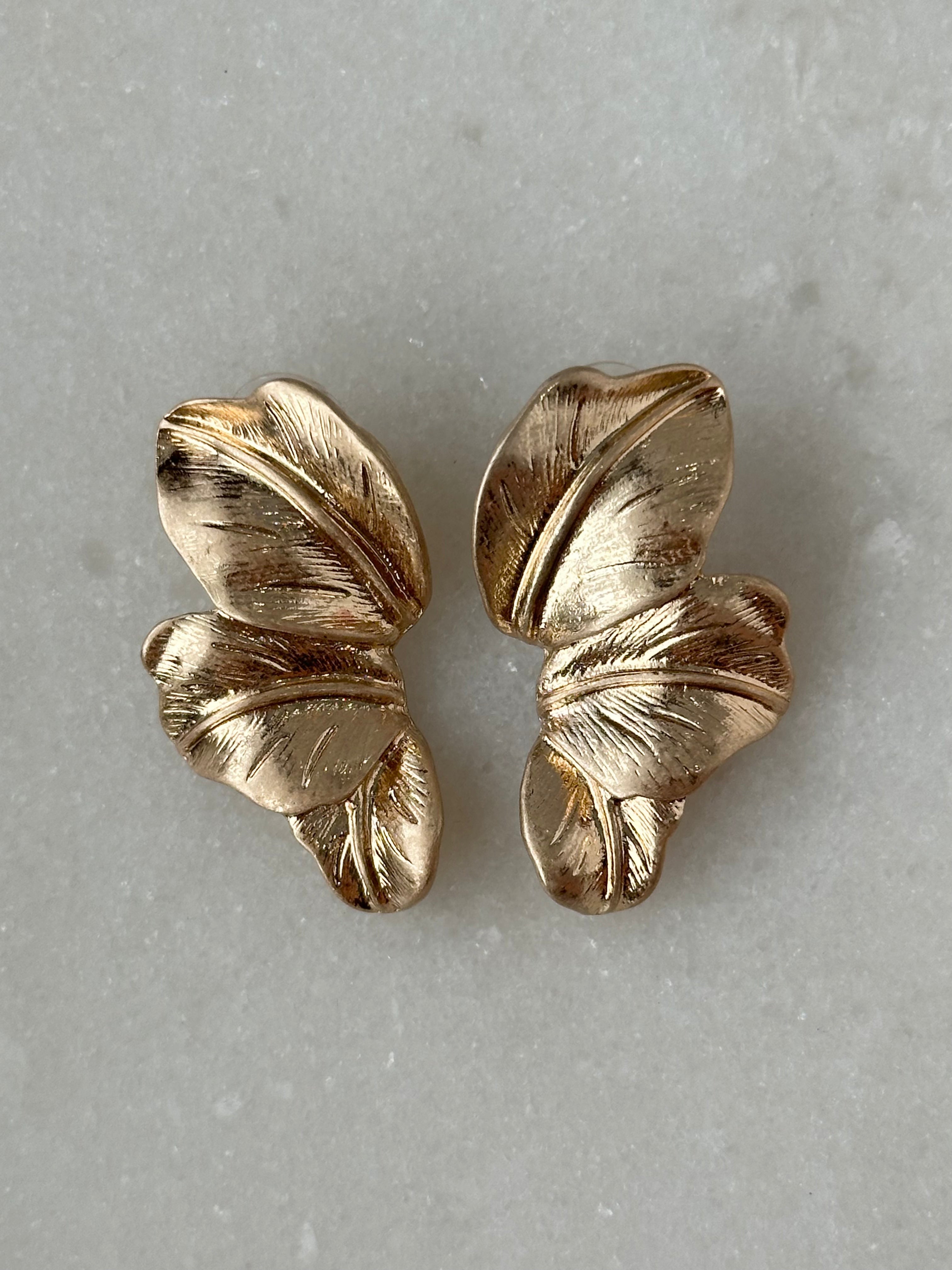 Fanned Leaf Earring