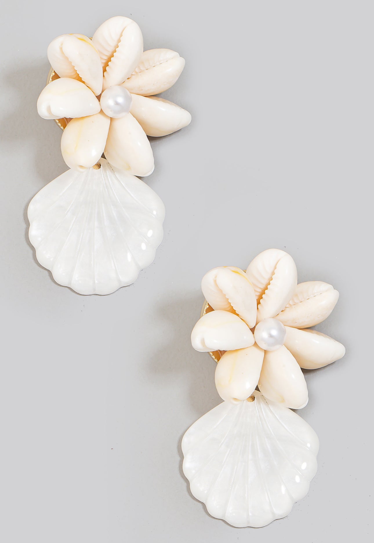 Flower Shell Dangle Earrings - Gold