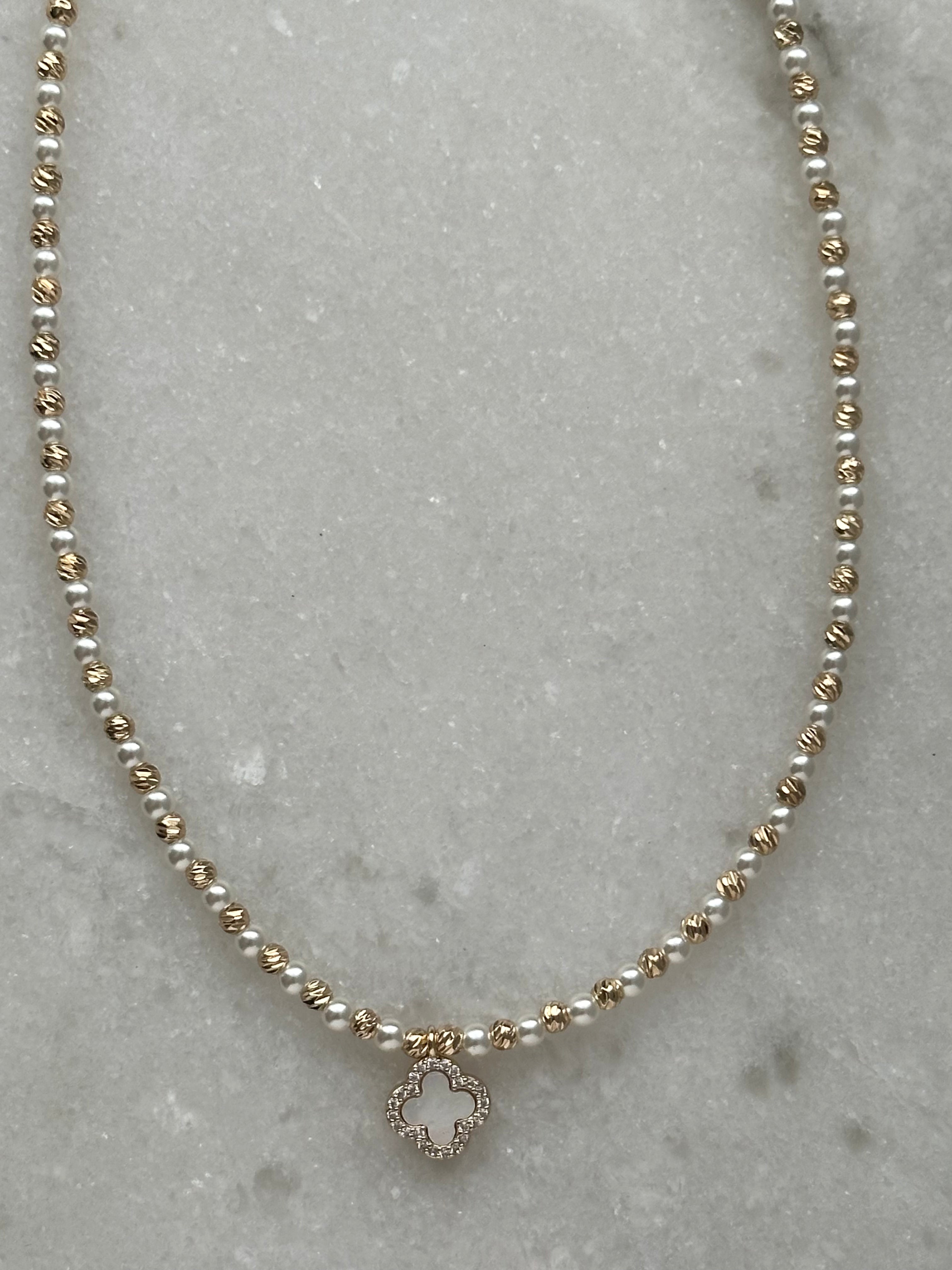 Clover Point Necklace-Gold