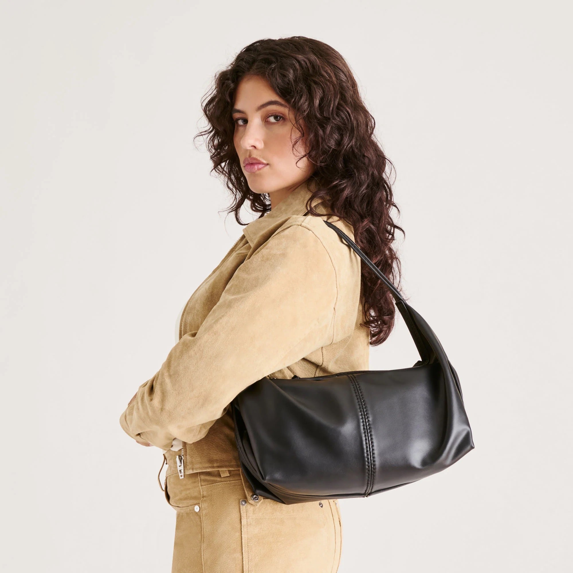 Billy Shoulder Bag-Black/DOLCE VITA