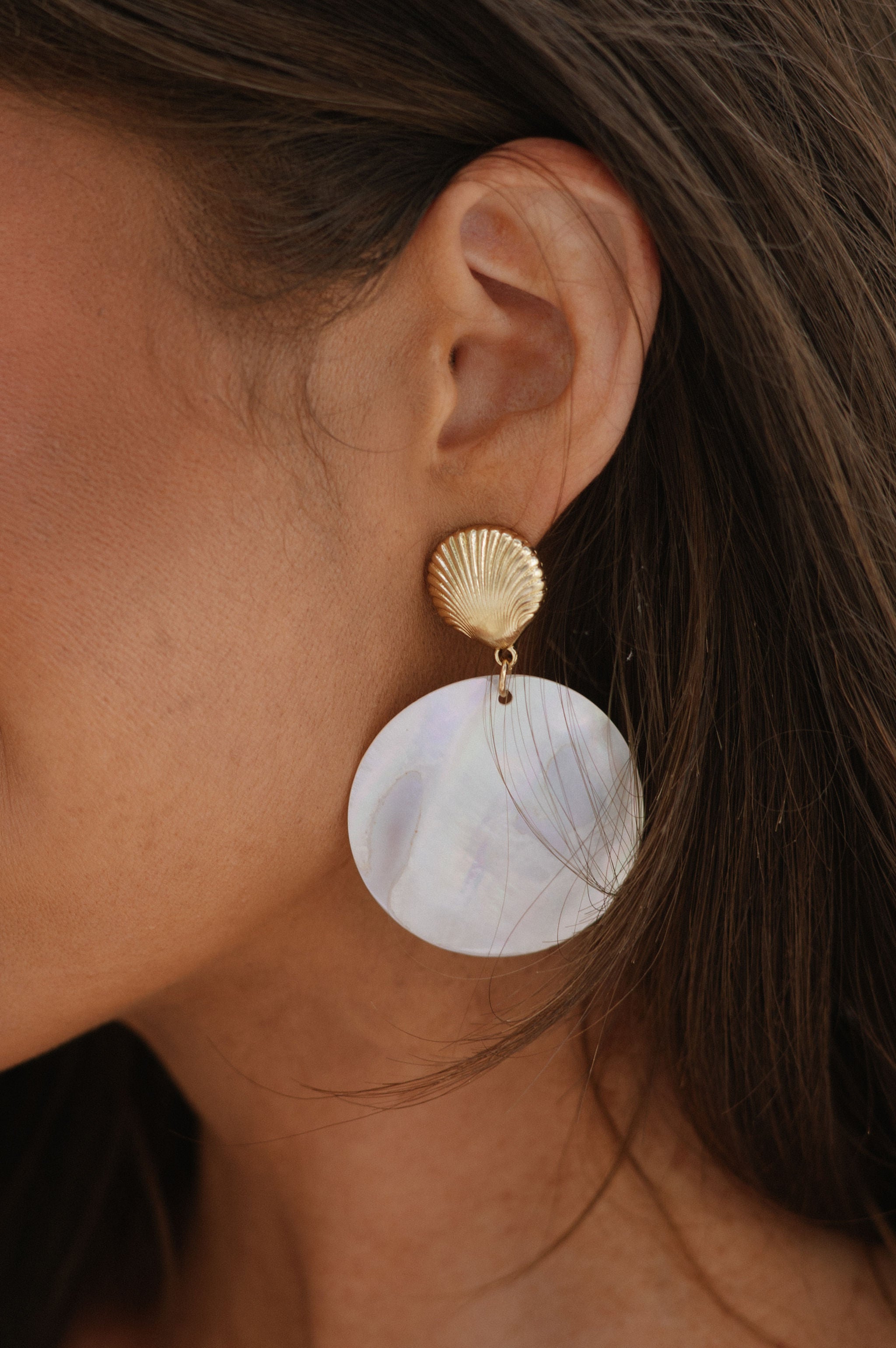 Atlantis Shell Earrings - Gold