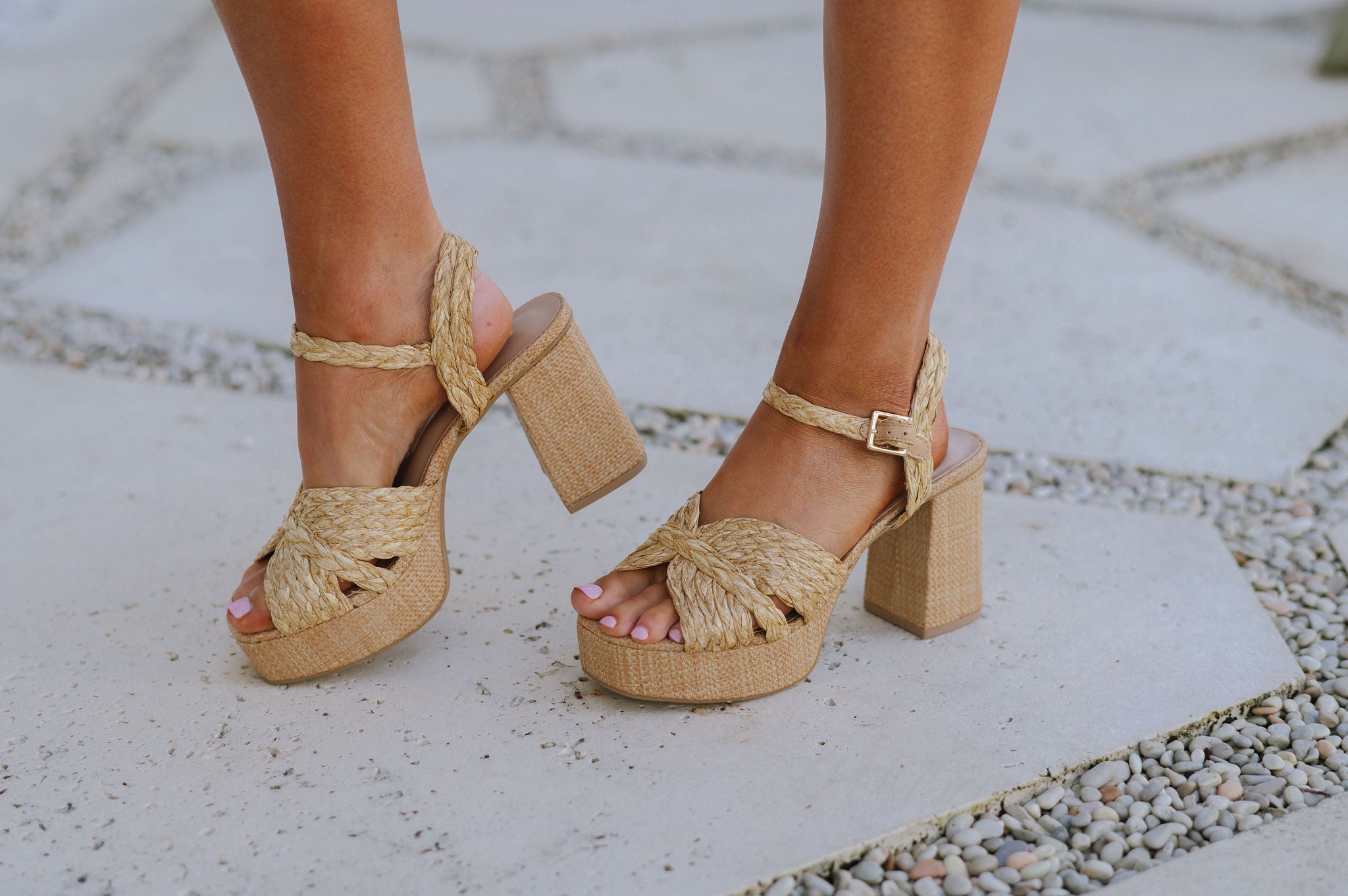 Teacup Wedge- Raffia