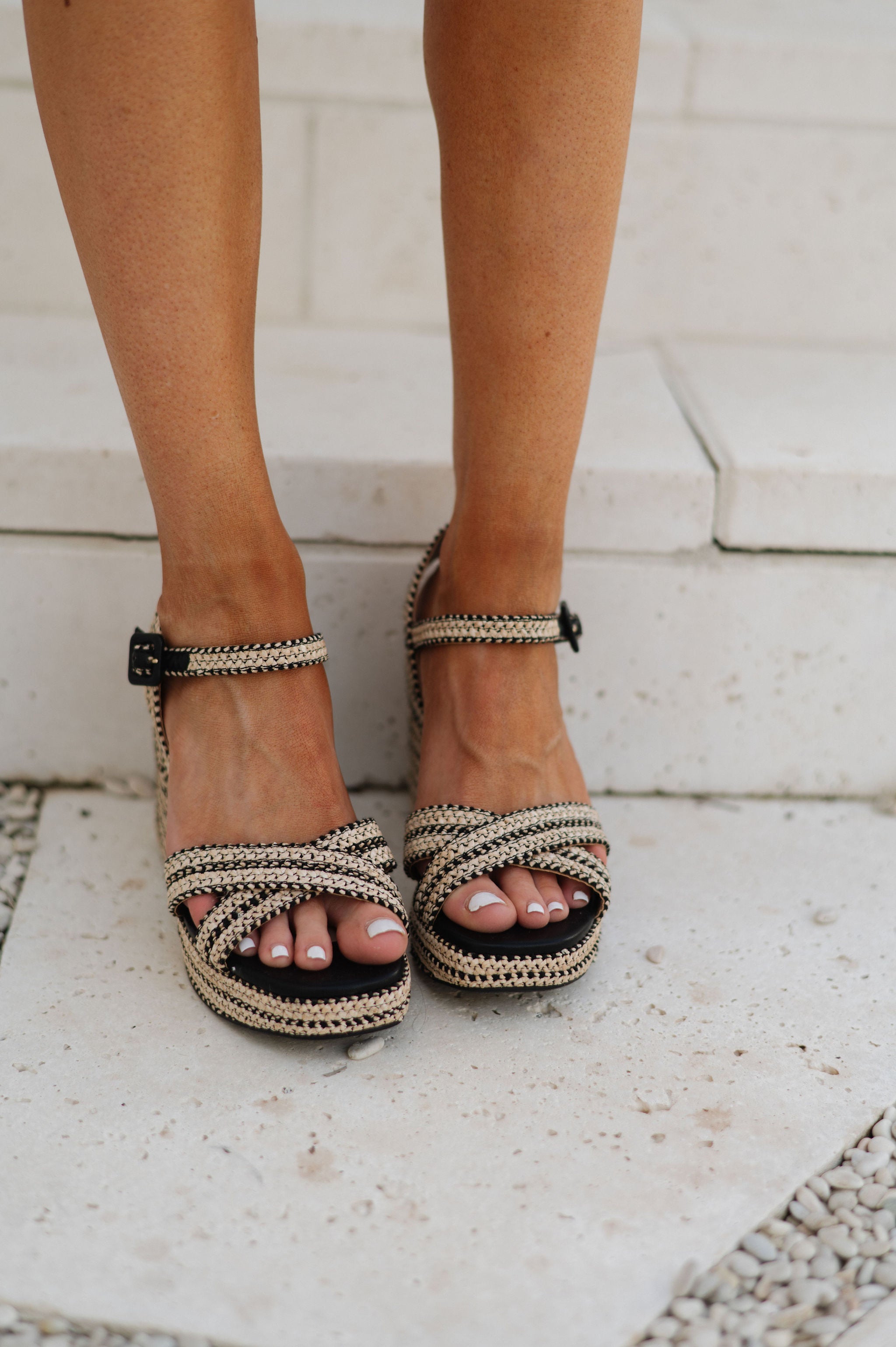 Yara Heels-Raffia/Black