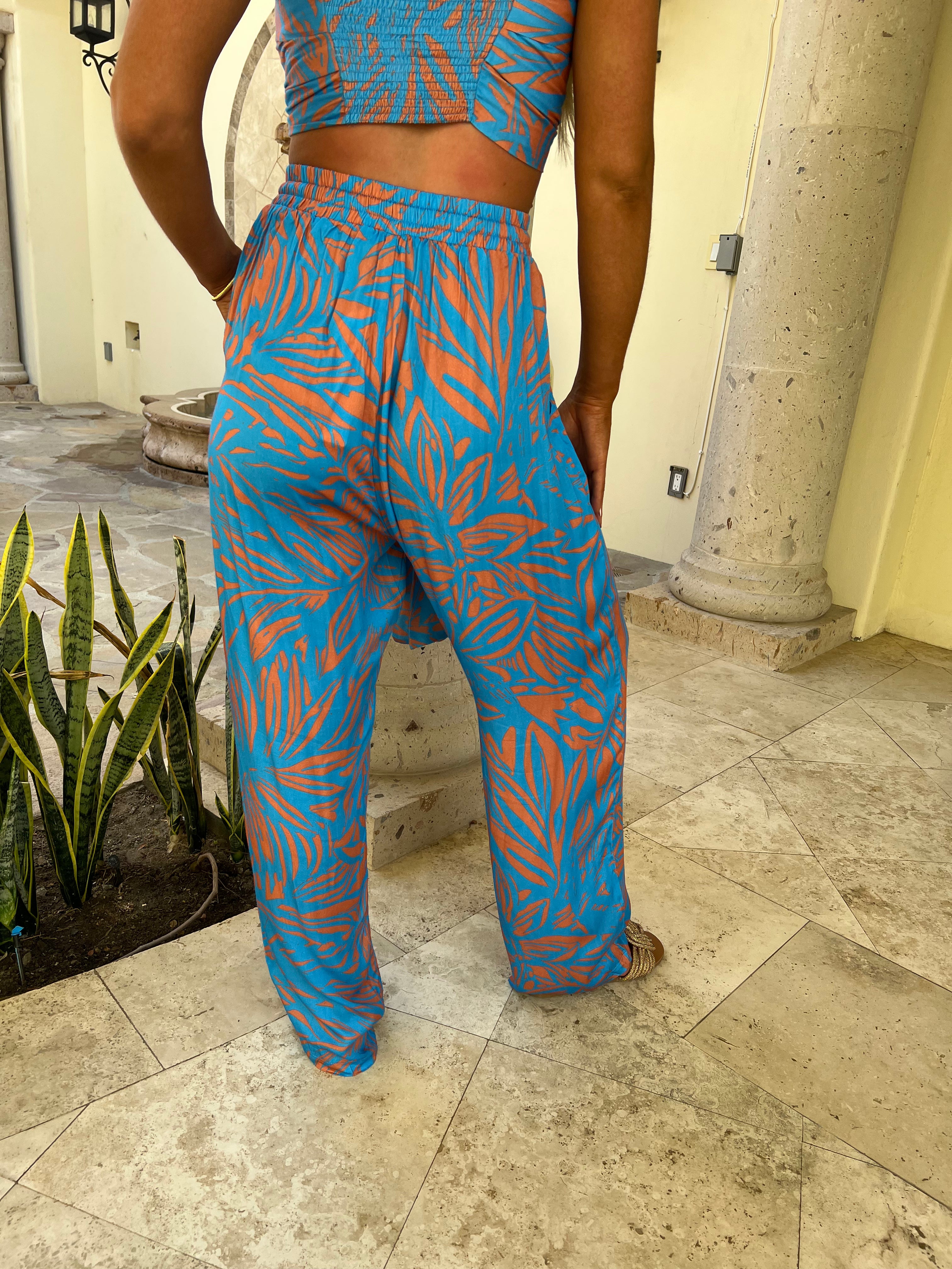 Bermuda Pocketed Pants- Blue