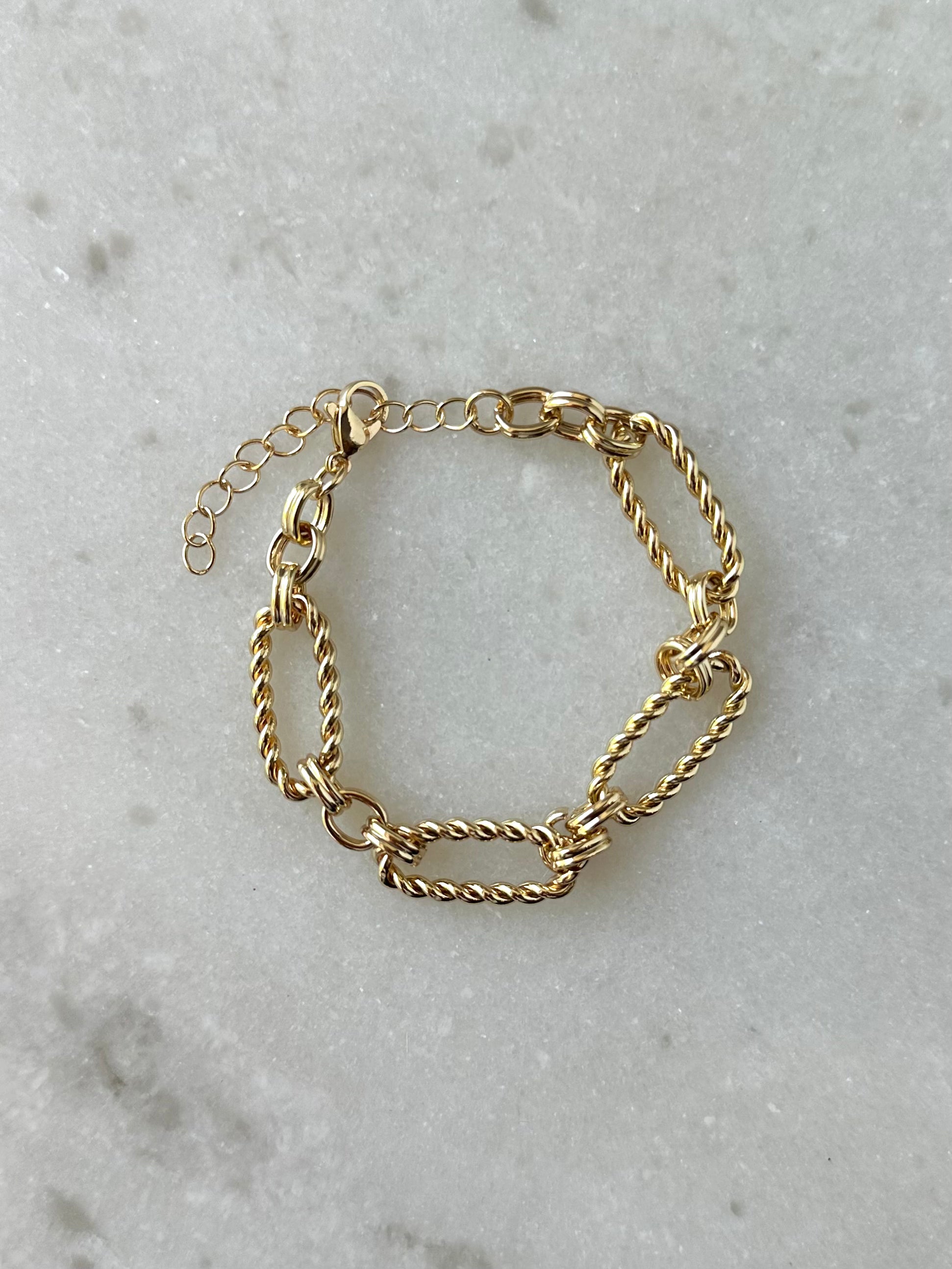 Raegan Chain Twist Bracelet- Gold