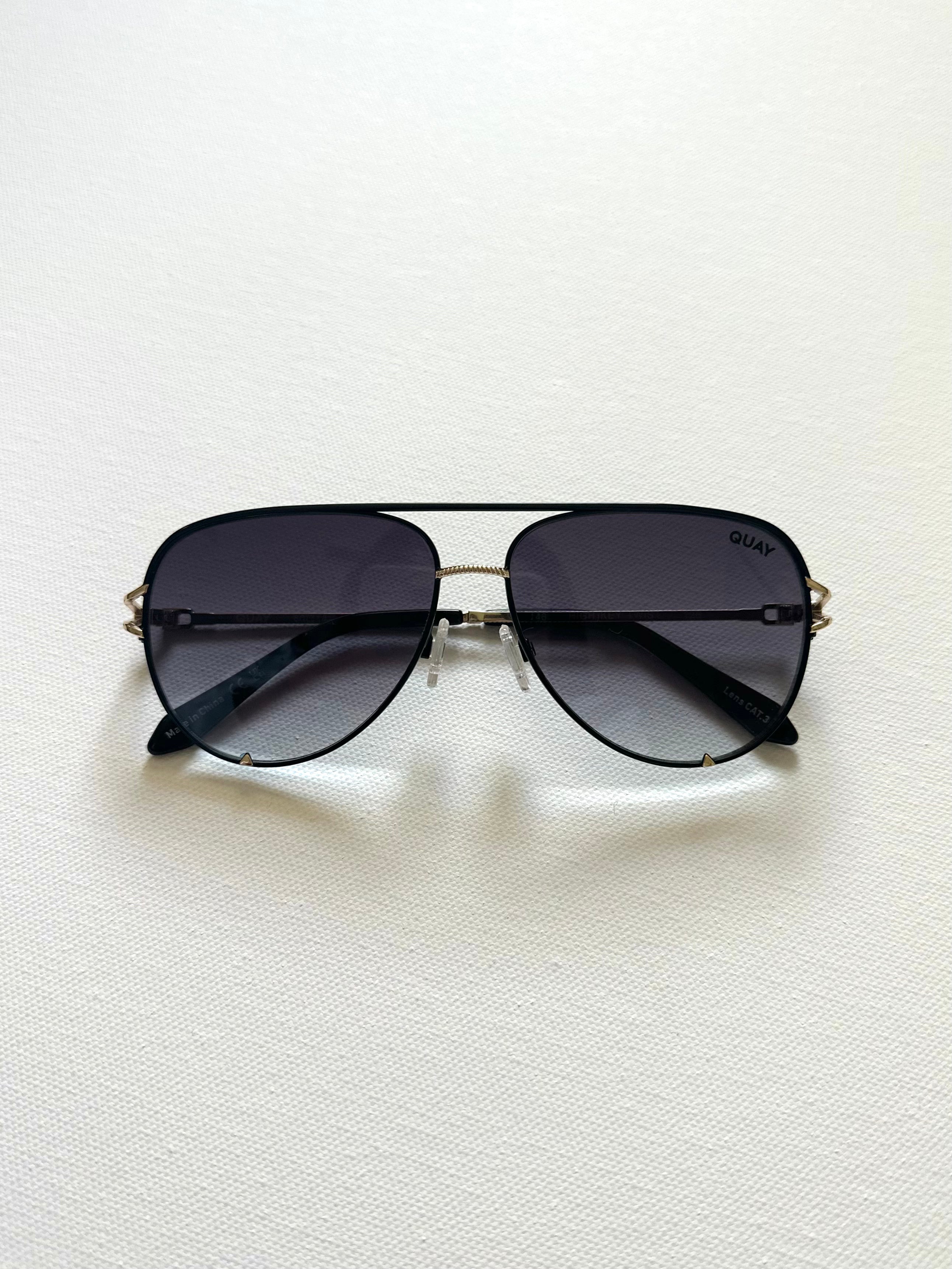 High Key Twist Sunglasses- Black/Smoke