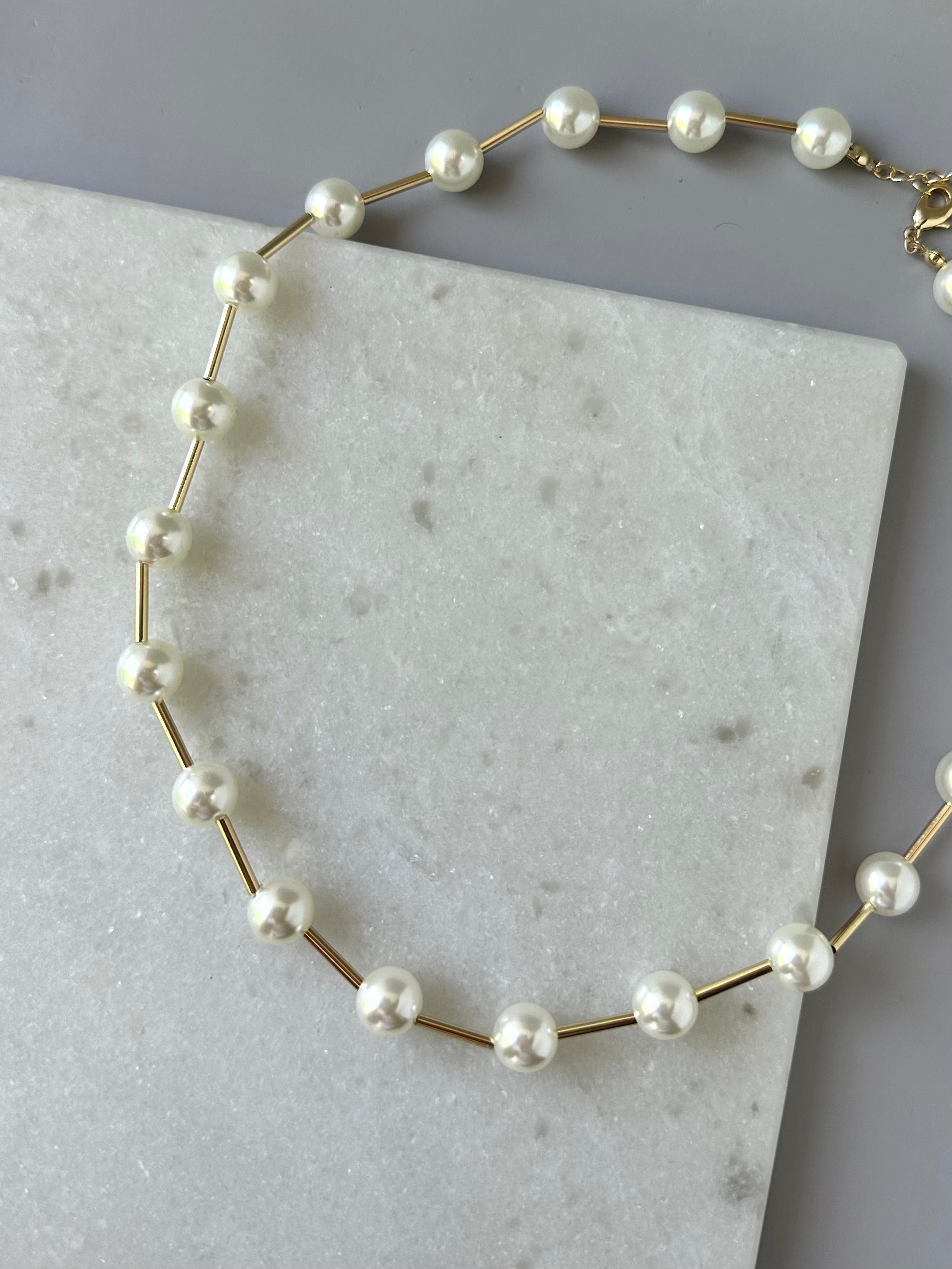Dolly Pearl Necklace-Gold
