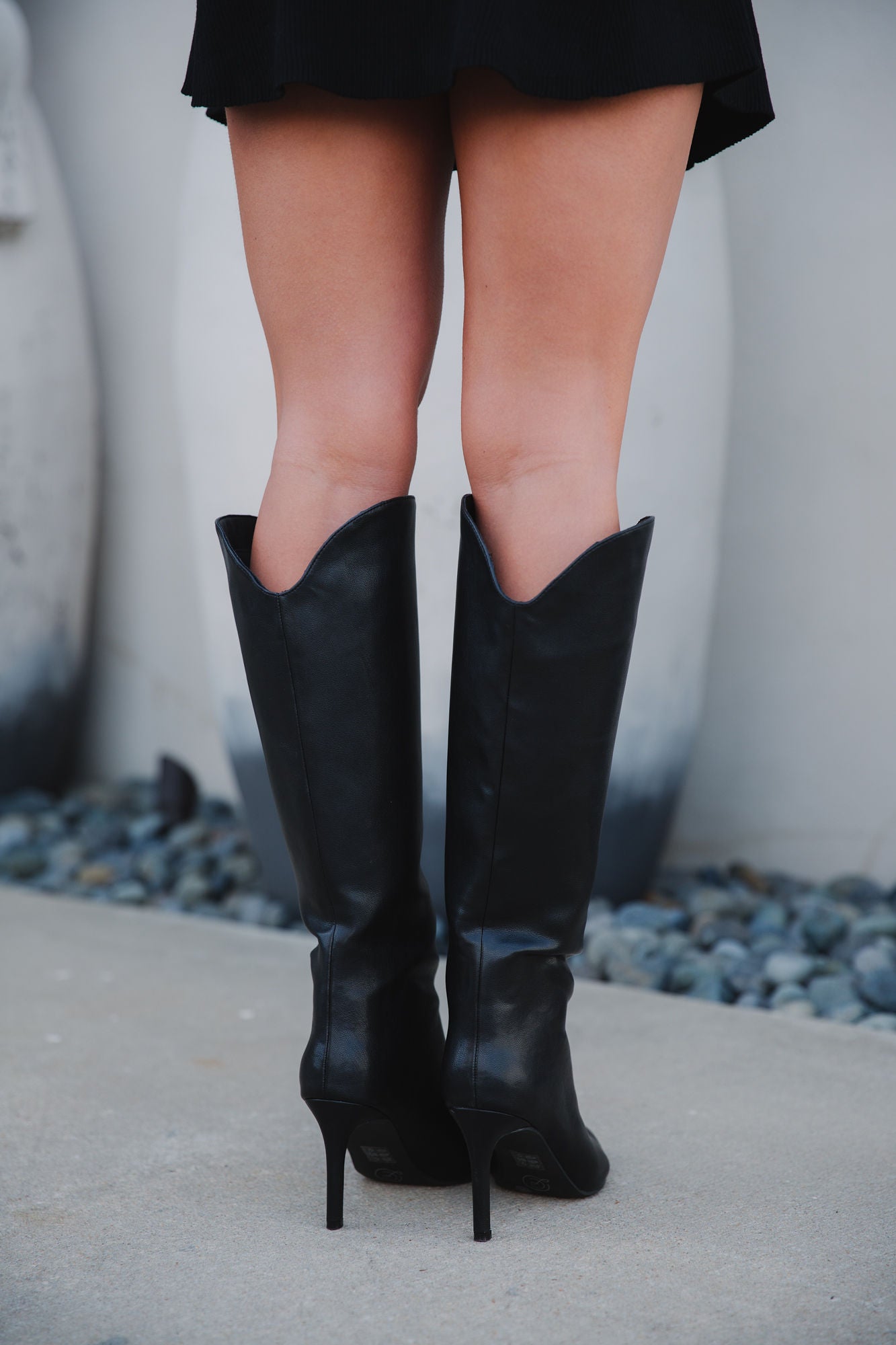 Fiora Boots- Black